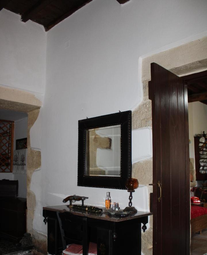 Traditional House Maria Azoyirás 外观 照片